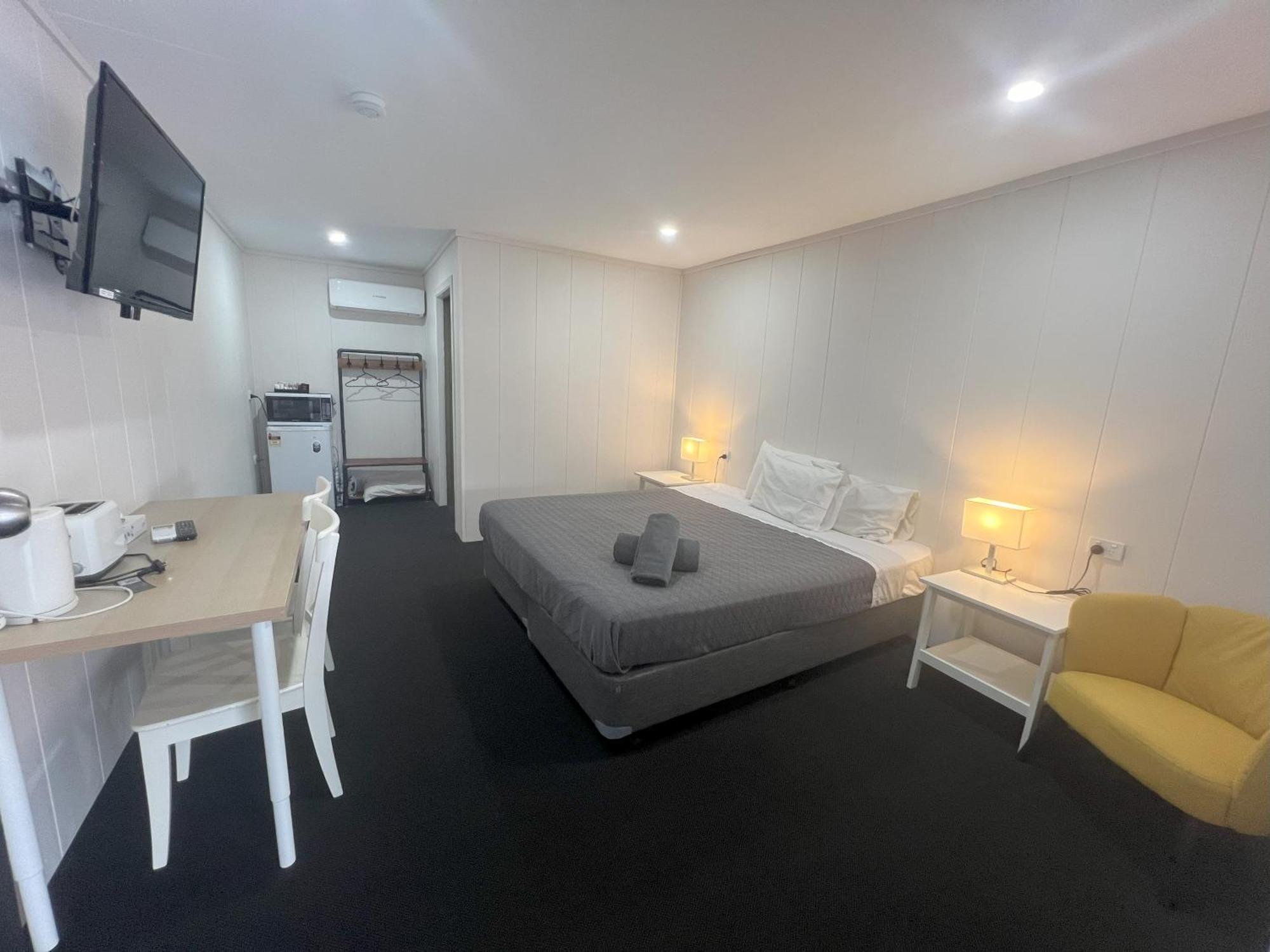 Abajaz Motel-Central-King Bed-Shaded Parking Longreach Ngoại thất bức ảnh